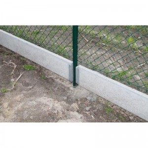 Surenkamas (pakabinamas) betoninis tvoros pamatas 2490x200x55mm + 2 vnt metaliniai laikikliai