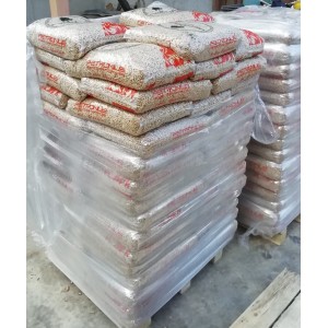 Medžio granulės Sertifikuotos EnPlus A1 (6mm), paletė (65vnt x 15kg) - 975kg (nuo 2 pal.) 
