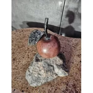 Dekoratyvinis granito obuolys, 24x24cm (Vilniuje, Bukiškis) - 057