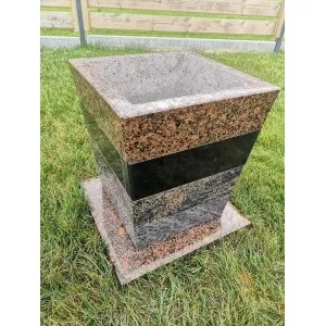 Granito vaza, spalvota, 35x38cm (Vilniuje, Bukiškis) - 067