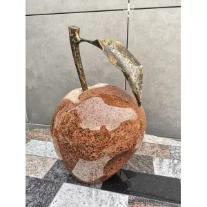 Dekoratyvinė granito kriaušė, 25x39cm (Vilniuje, Bukiškis) - 078