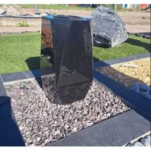 Granito vaza BLACK