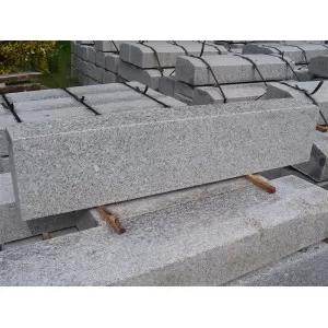 Bortas granito pilkas 8x20 ilgis 80-120 cm