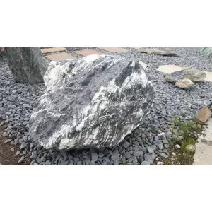 Monolitas Nero Venato (Kaunas, Garliavoje)